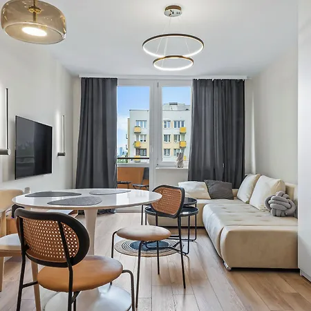 Rentplanet - Miedzynarodowa * Varsavia