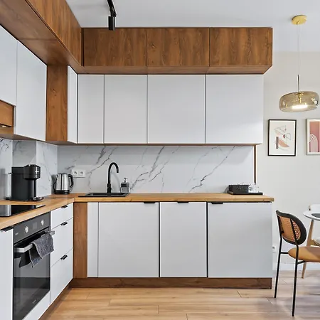 Rentplanet - Miedzynarodowa * Варшава