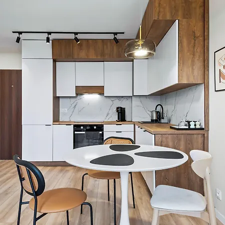 Rentplanet - Miedzynarodowa * Varsó